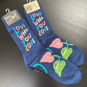 BlueQ Love Who You Love Socks